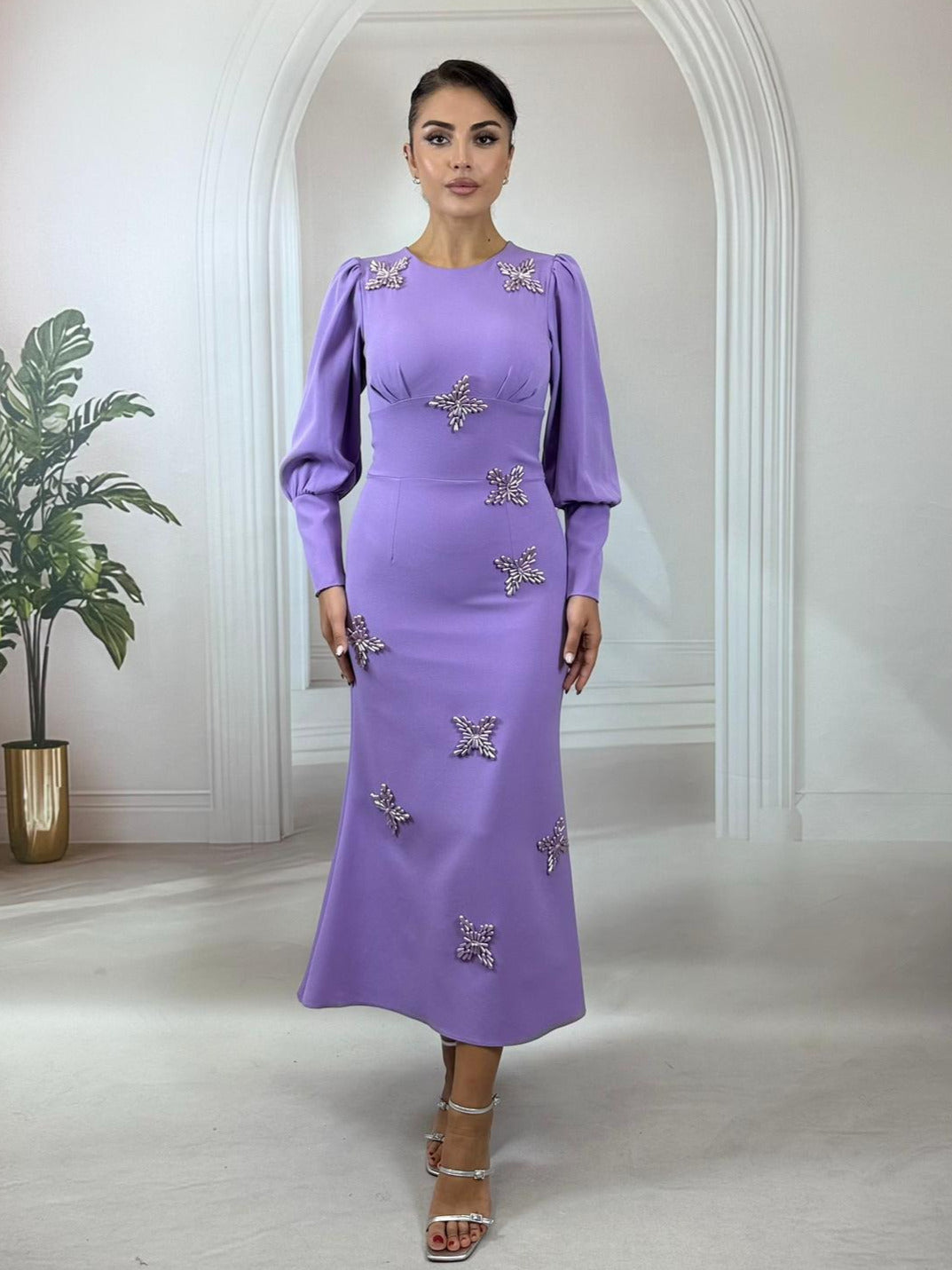 Bebe Mavisi Kristal Yıldız İşlemeli Balon Kol Midi Boy Abiye Elbise