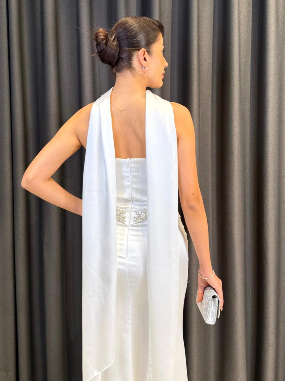 Göğüs ve Bel Hattı Taş İşlemeli Straplez Siyah Abiye