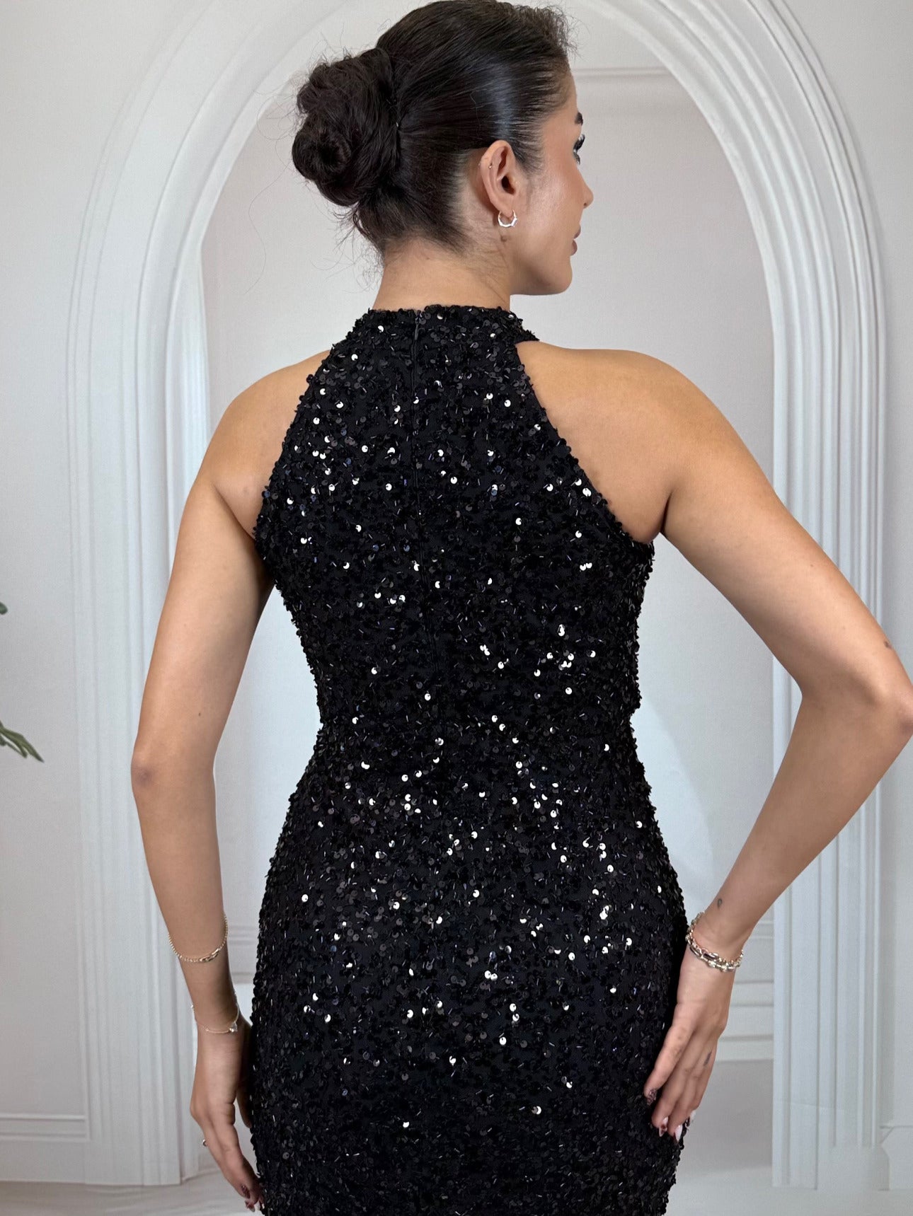 Siyah Tamamı Payetli Halter Yaka Balık Model Abiye