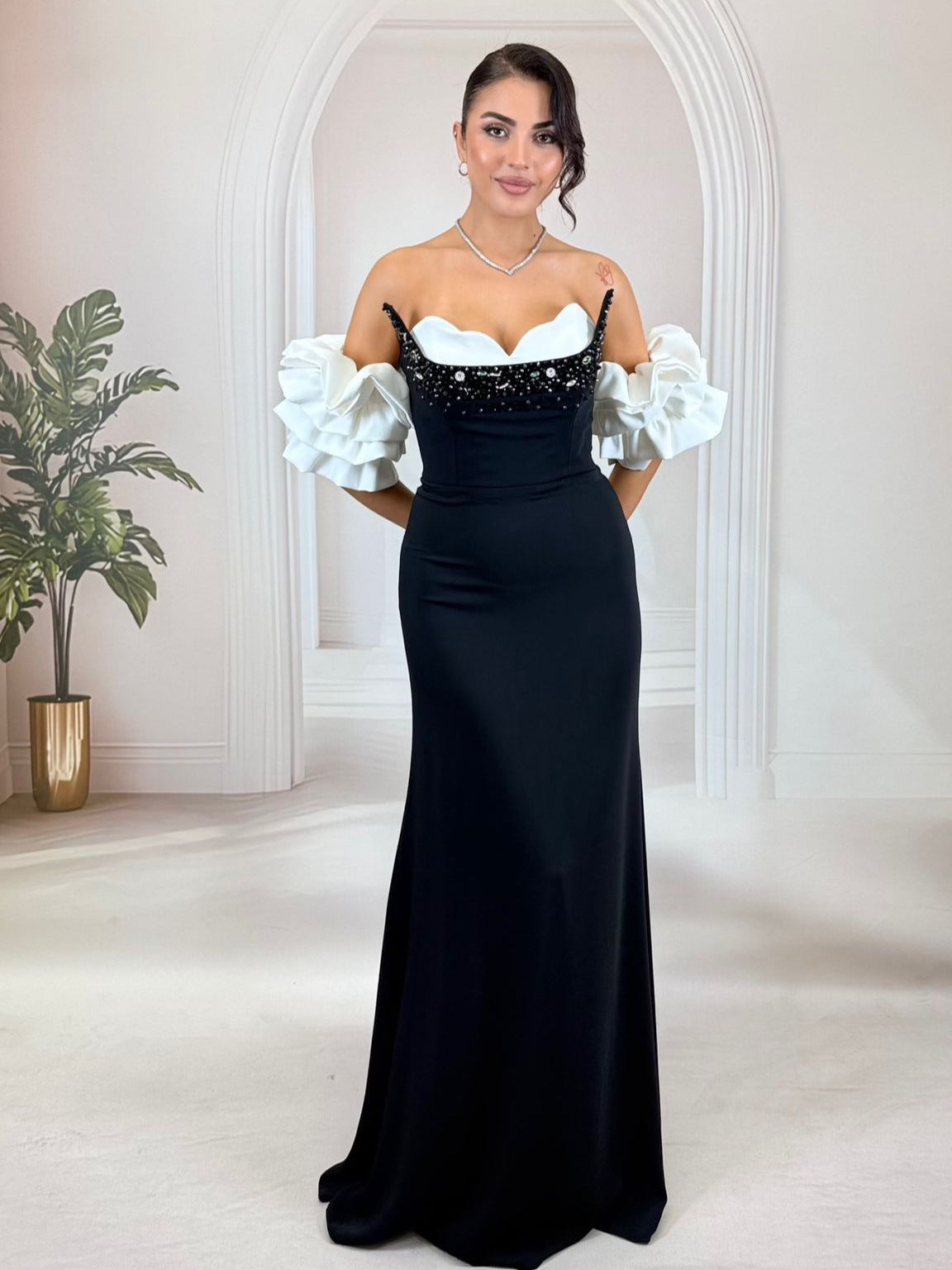 Siyah Beyaz Balon Kollu Taş İşlemeli Abiye