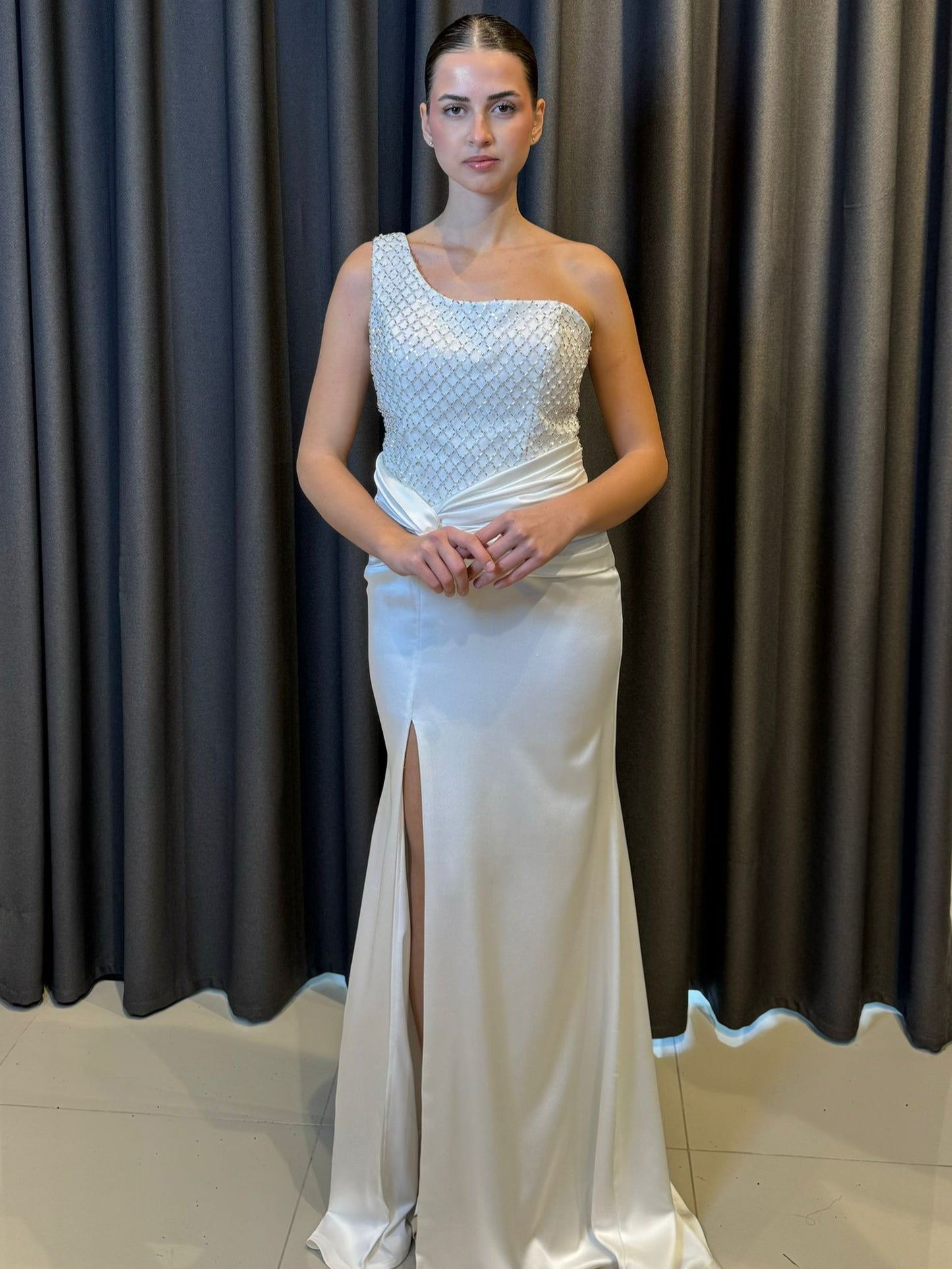 Tek Omuz Payet İşlemeli Gece Mavisi Abiye