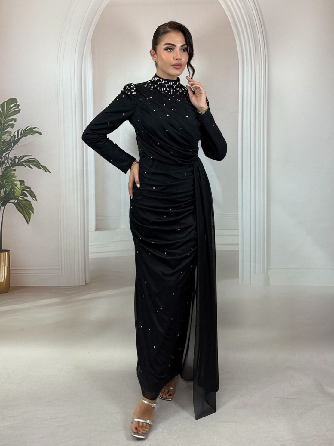 Kristal Taş İşlemeli Draperli  Pudra Abiye Elbise