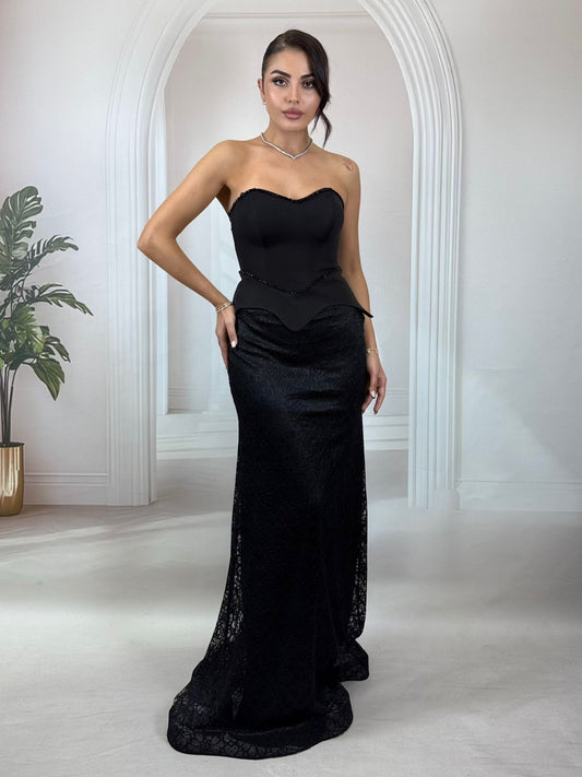Siyah Straplez Peplum Detaylı Dantel Balık Gece Elbisesi