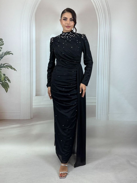 Kristal Taş İşlemeli Draperli Siyah Abiye Elbise