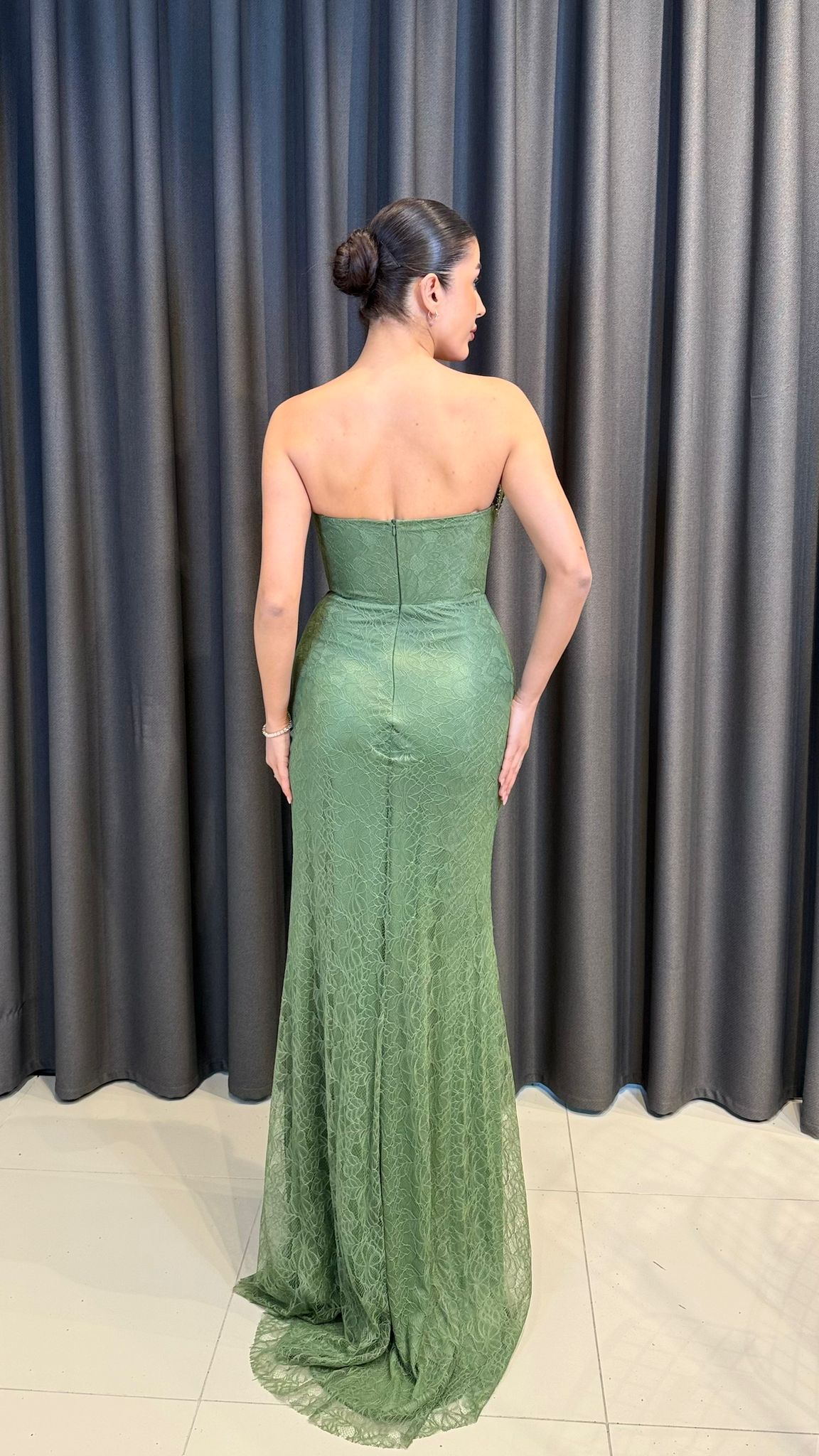 Straplez Balık Model Dantel Abiye