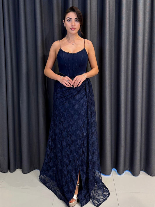 Korse Detaylı ve Drapeli Dantel Etekli İnce Askılı Abiye Lacivert