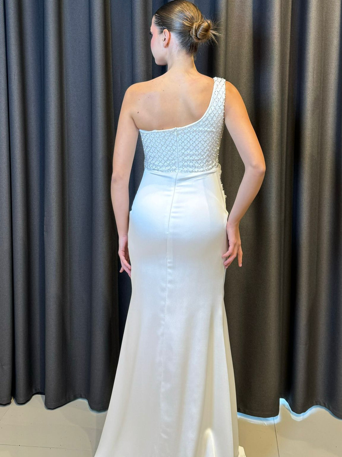 Tek Omuz Payet İşlemeli Gece Mavisi Abiye