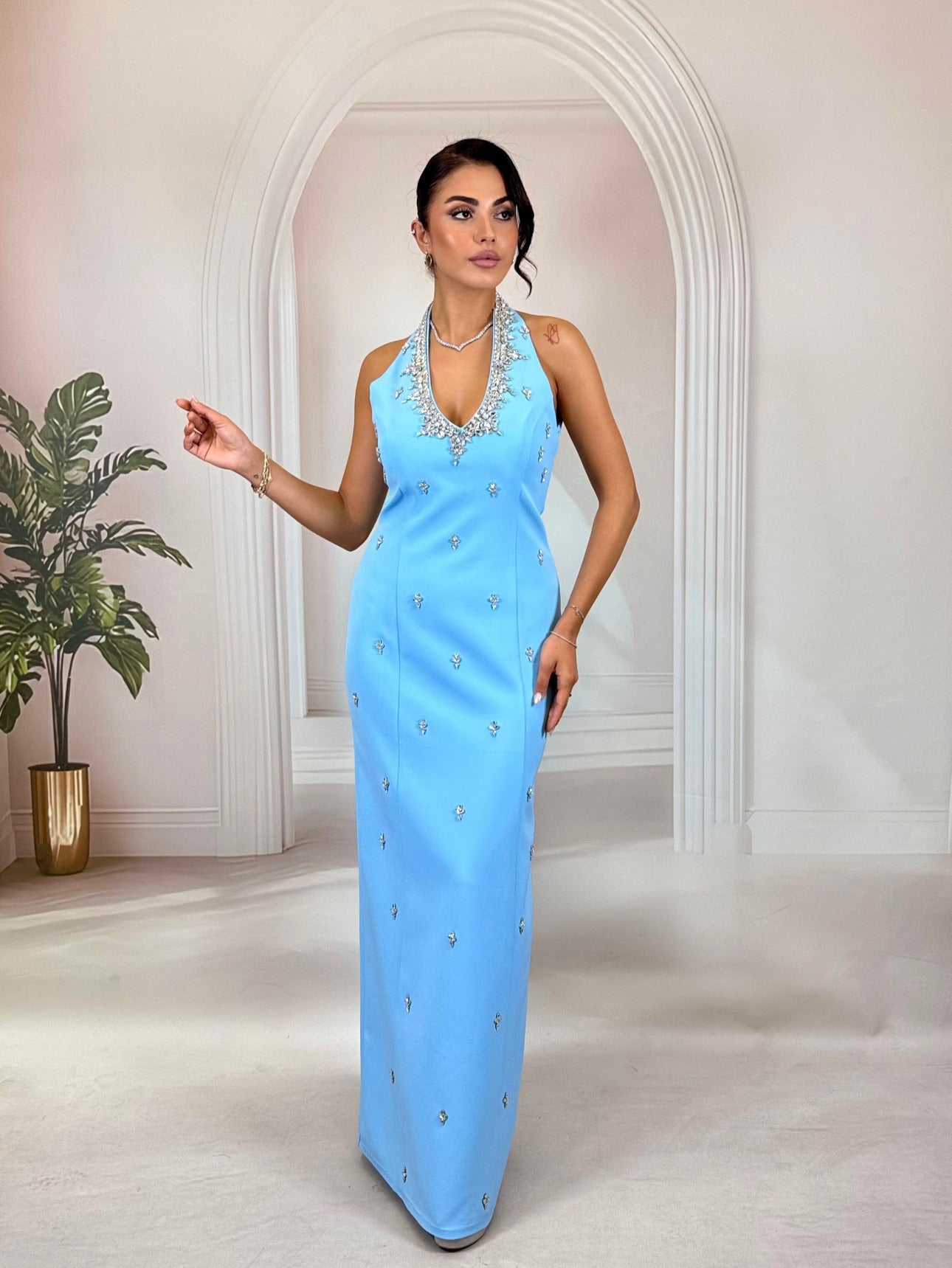 Bebek Mavisi Kristal Taş İşlemeli Halter Yaka Abiye Elbise