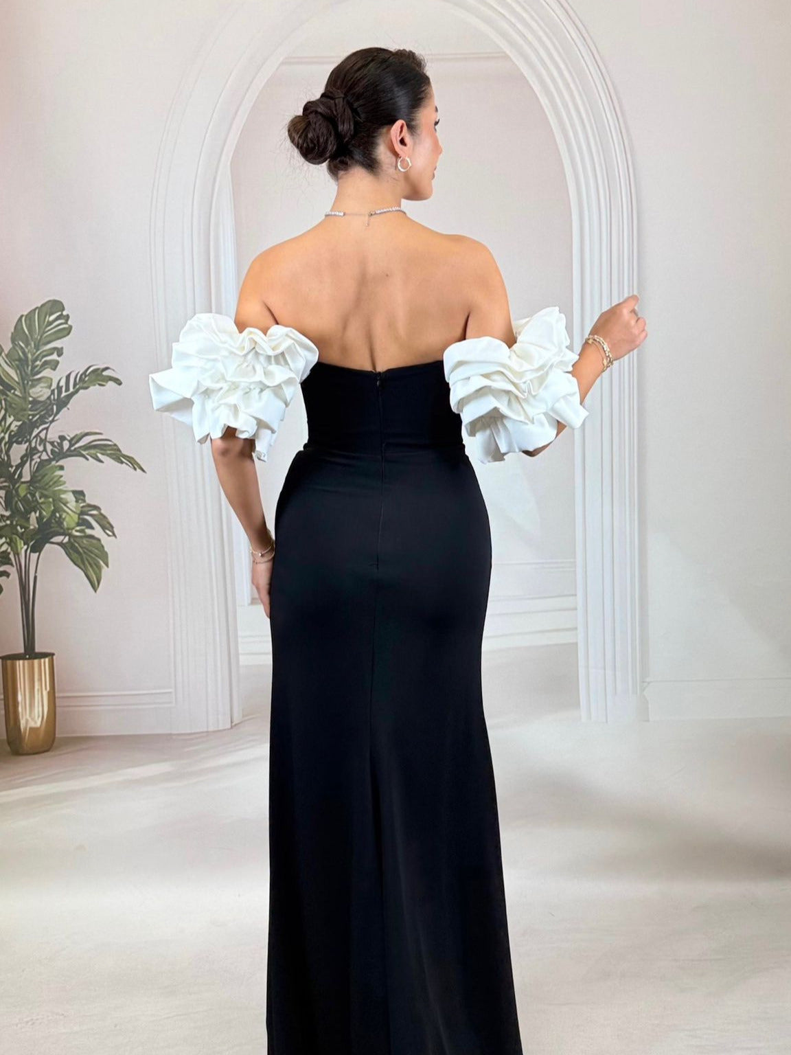 Siyah Beyaz Balon Kollu Taş İşlemeli Abiye