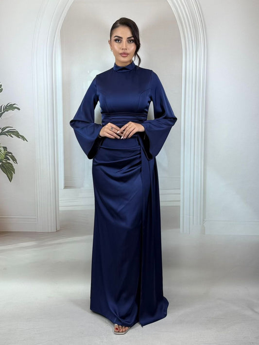 Hakim Yaka Beli Kemer Detaylı Kuyruklu Saten Gece Elbisesi - Lacivert