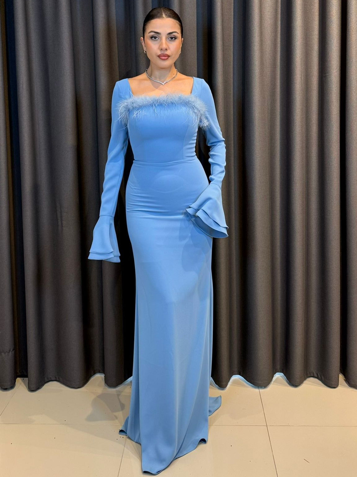 Bebek Mavisi Tüylü Kare Yaka Balık Abiye Elbise